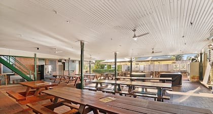 Central Hotel Stroud