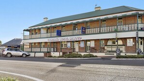 A two-story building with a sign reading "Central Hotel Strowd". - Central Hotel Stroud (Stroud)