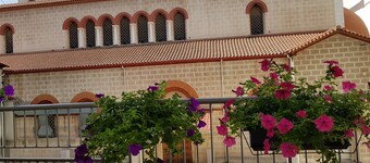 Thessaloniki City Center 2 bedroom apartment with Agia Triada church view