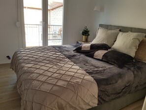 2 chambres, fer et planche Ă repasser, Wi-Fi gratuit, draps fournis