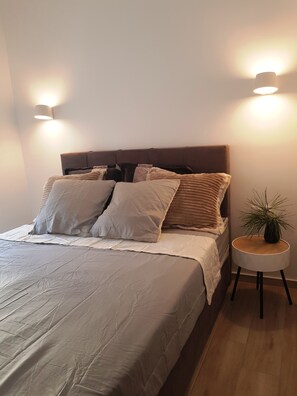 3 bedrooms, iron/ironing board, free WiFi, bed sheets - Thessaloniki City Center 2 bedroom apartment with Agia Triada church view (Thessaloniki)