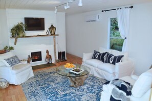 Smart TV y chimenea