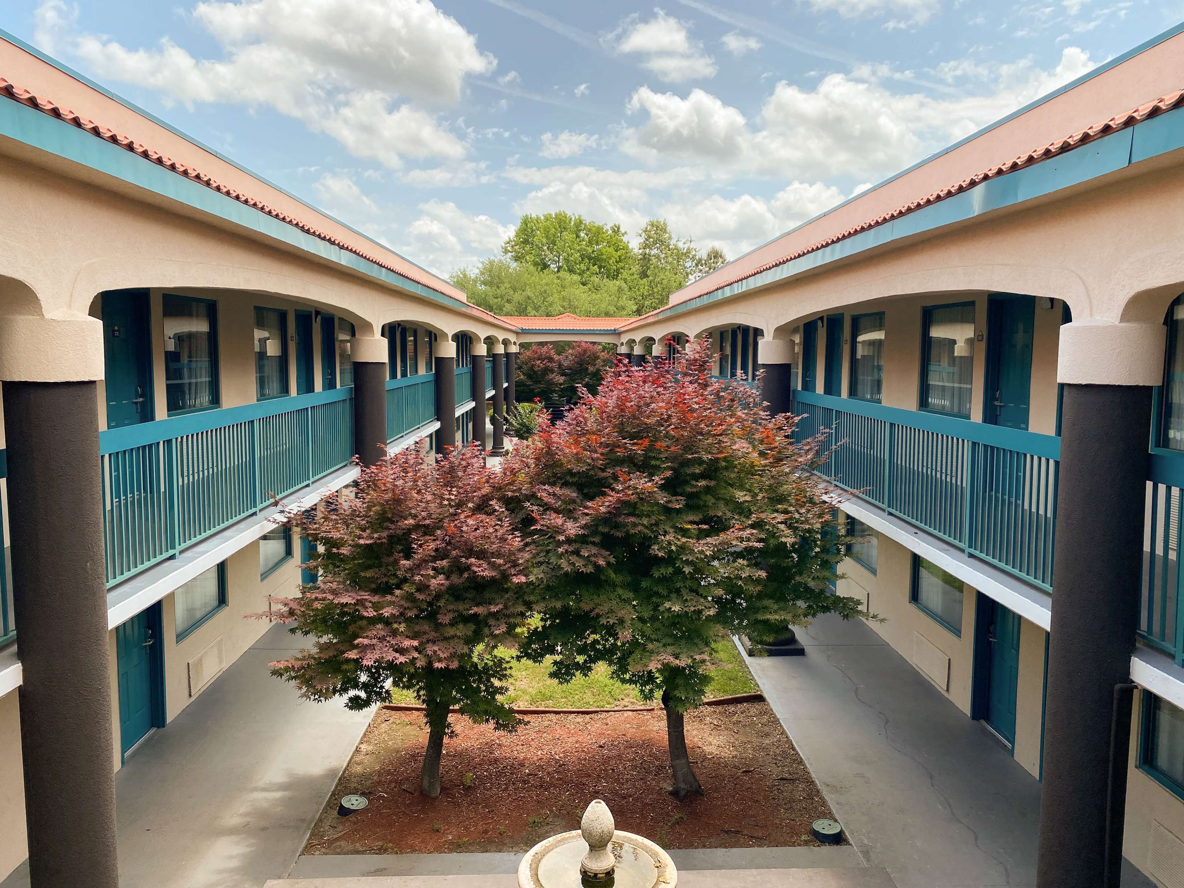 Photo - Studio 6 Savannah, GA- Gateway & I-95