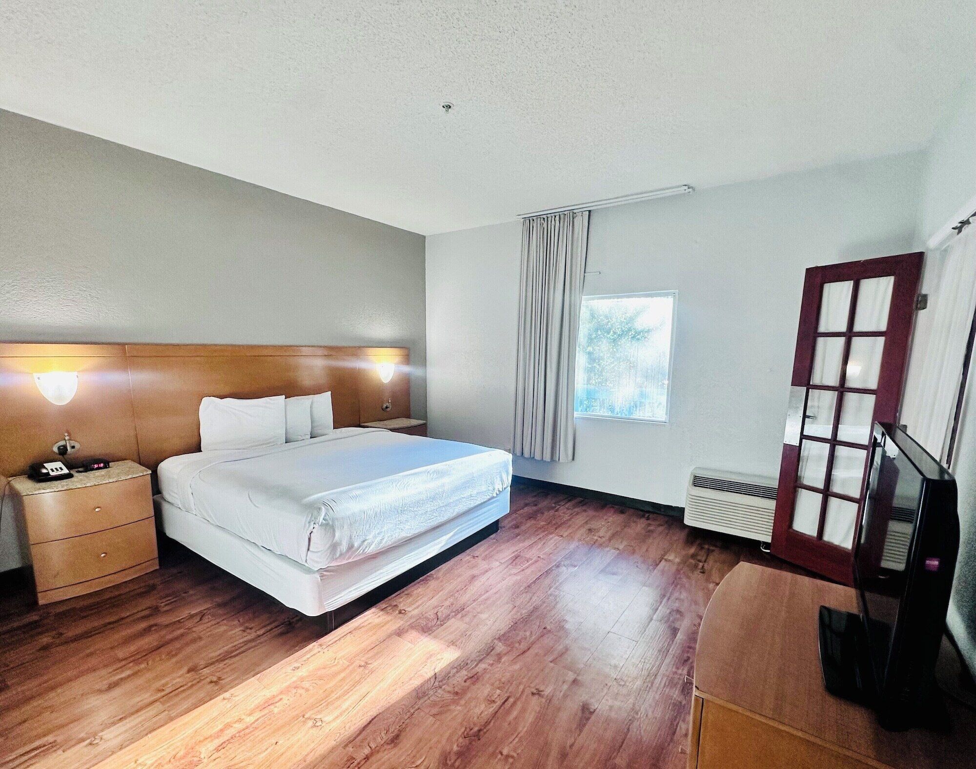 Foto - Studio 6 Extended Stay - Savannah, GA - Gateway & I-95