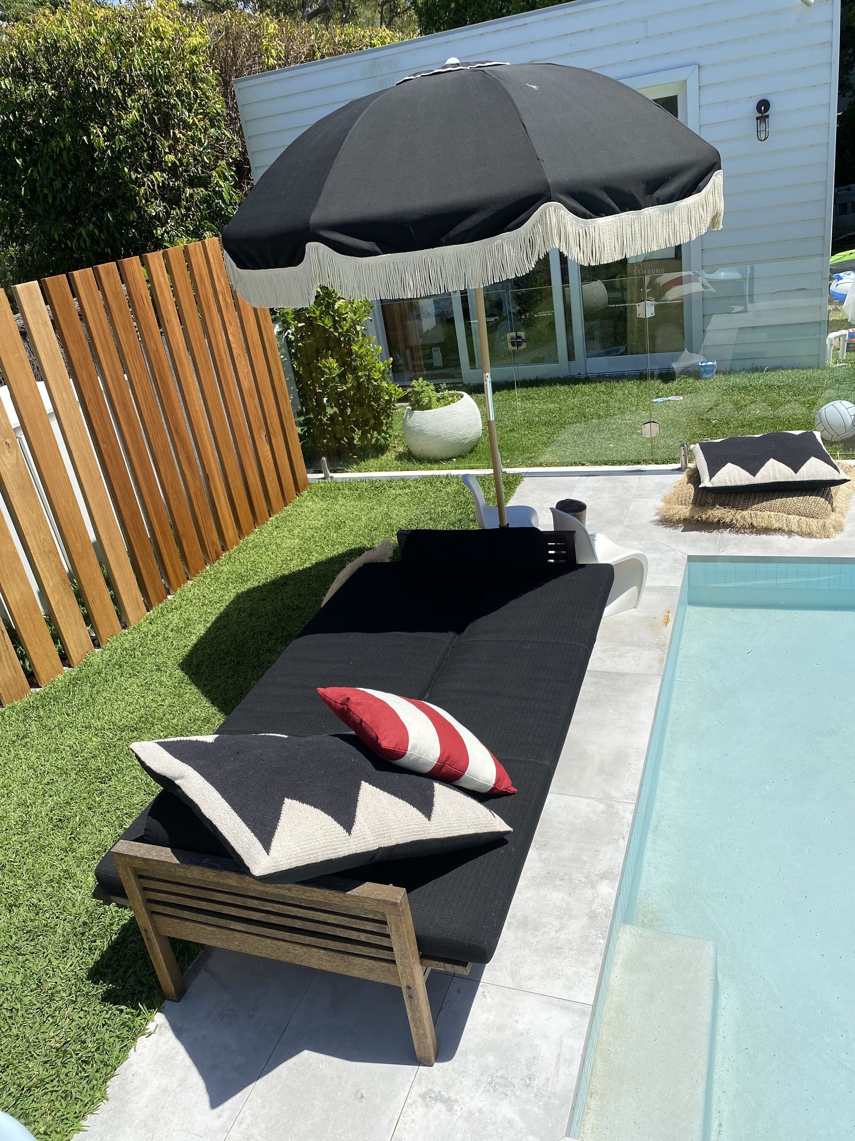 Emi-Lou's at Palm Beach