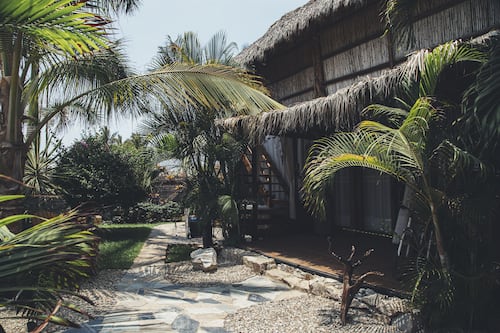 VILLA DELUXE WITH POOL OCEANFRONT | Vista al resort