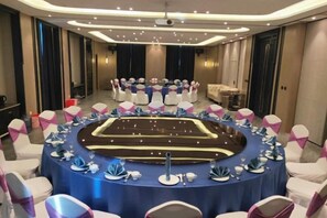 Unclassified image, 3 of 63, button - Heyue Hotel（Olympic Sports Center Store） (Jinan)