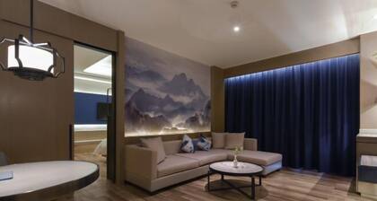 Heyue Hotel(Olympic Sports Center Store)
