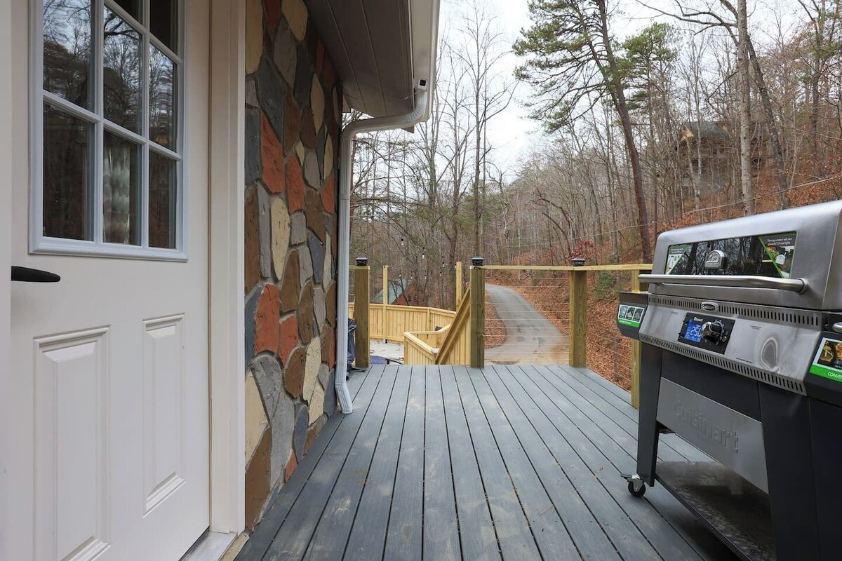 Photo 76 of Fabulous 3Bed 3 bath Cottage Pool Hot tub Games