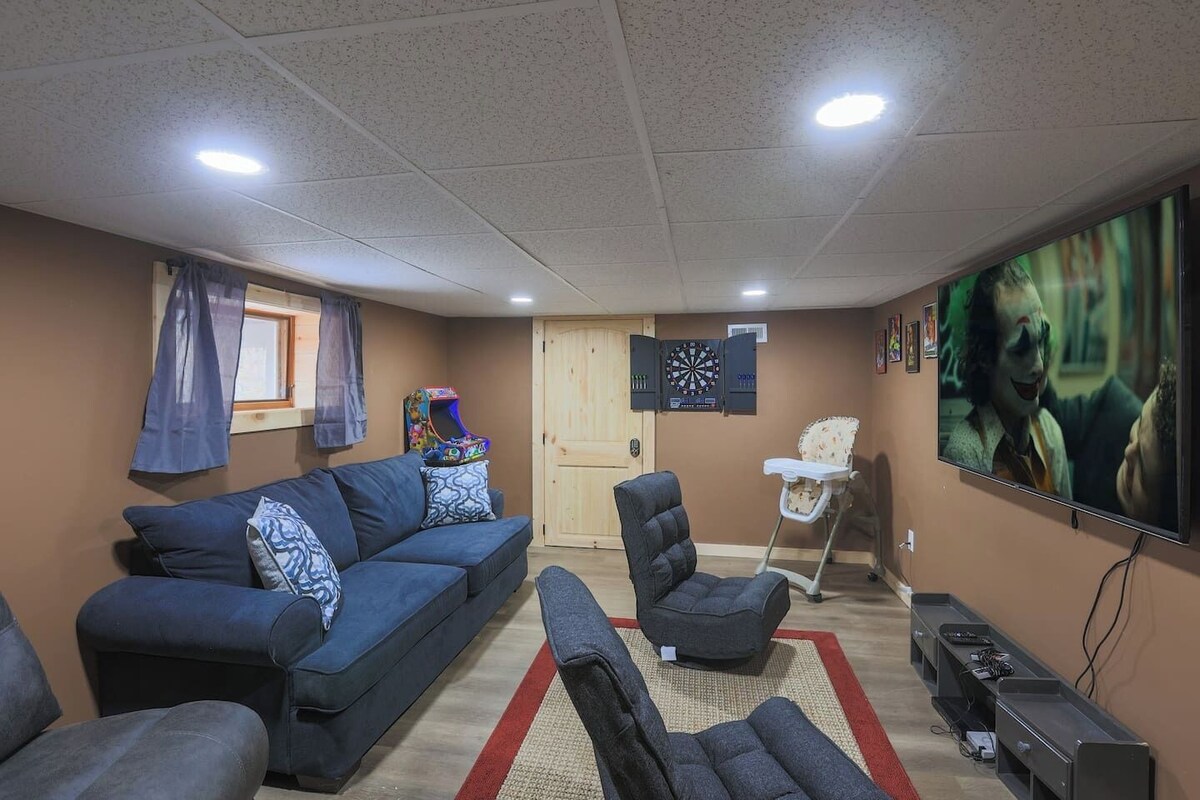 Photo 64 of Fabulous 3Bed 3 bath Cottage Pool Hot tub Games
