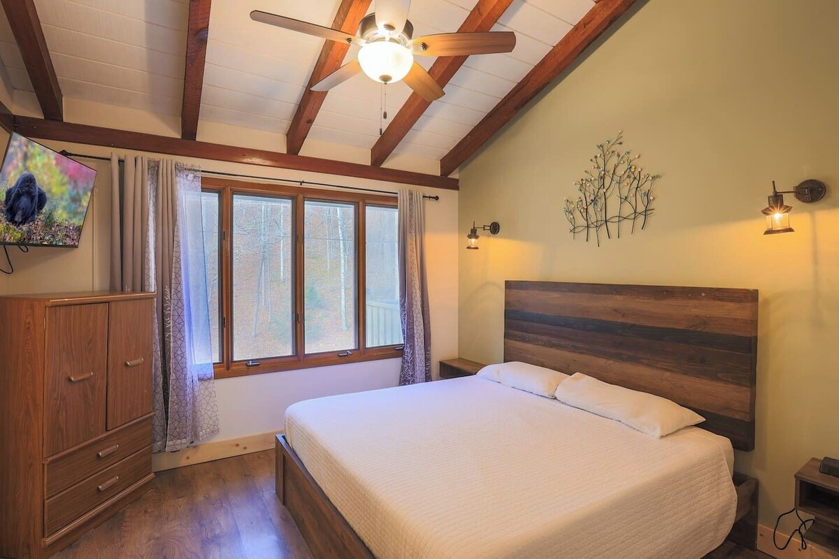 Photo 53 of Fabulous 3Bed 3 bath Cottage Pool Hot tub Games