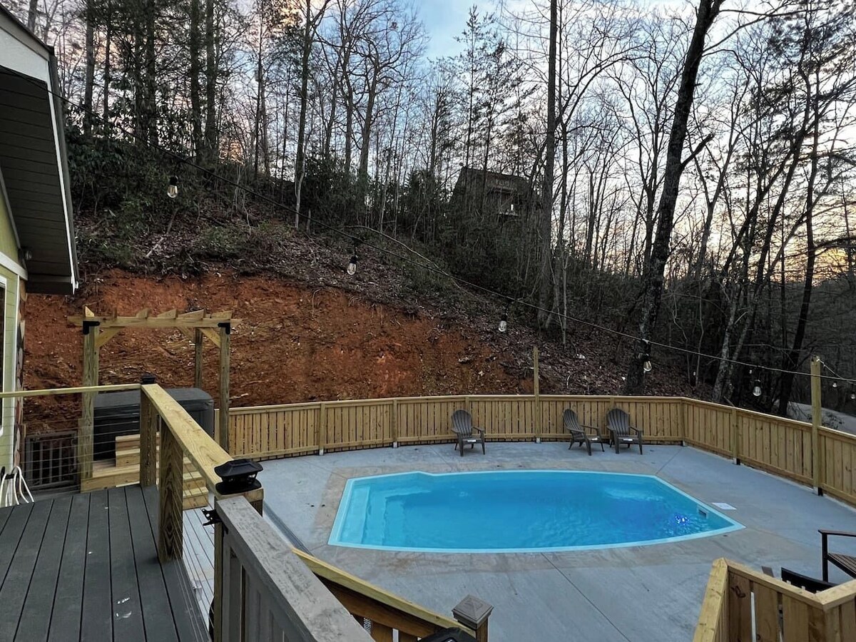 Photo 66 of Fabulous 3Bed 3 bath Cottage Pool Hot tub Games
