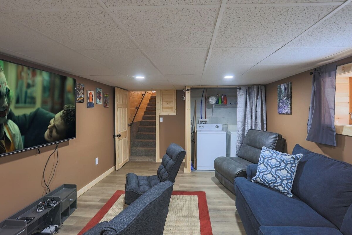 Photo 65 of Fabulous 3Bed 3 bath Cottage Pool Hot tub Games
