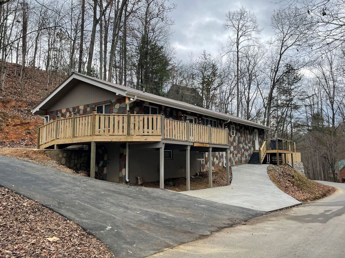 Photo 74 of Fabulous 3Bed 3 bath Cottage Pool Hot tub Games