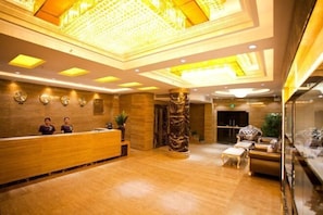 Lobby - Baihua Holiday Hotel (Guangning)