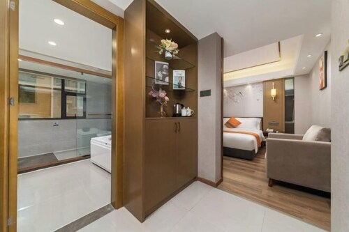 Kignmar Fashion Hotel (Luohu Sungang Subway Station)
