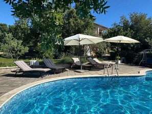 Pool - Holiday apartment with a view and pool (Jadranovo)