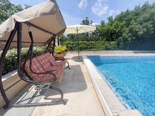 Ferienwohnung mit Aussicht und Pool