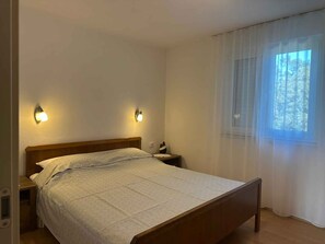 1 bedroom, WiFi - Holiday apartment with a view and pool (Jadranovo)