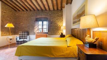 4 habitaciones, wifi y ropa de cama