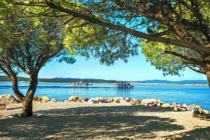 Photo non classée, 3 sur 28, bouton