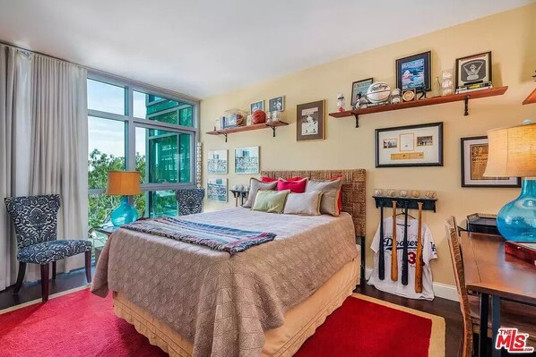 2 bedrooms