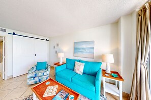 Télévision, lecteur de DVD, vidéothèque