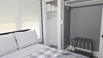 2 bedrooms, iron/ironing board, travel crib, free WiFi