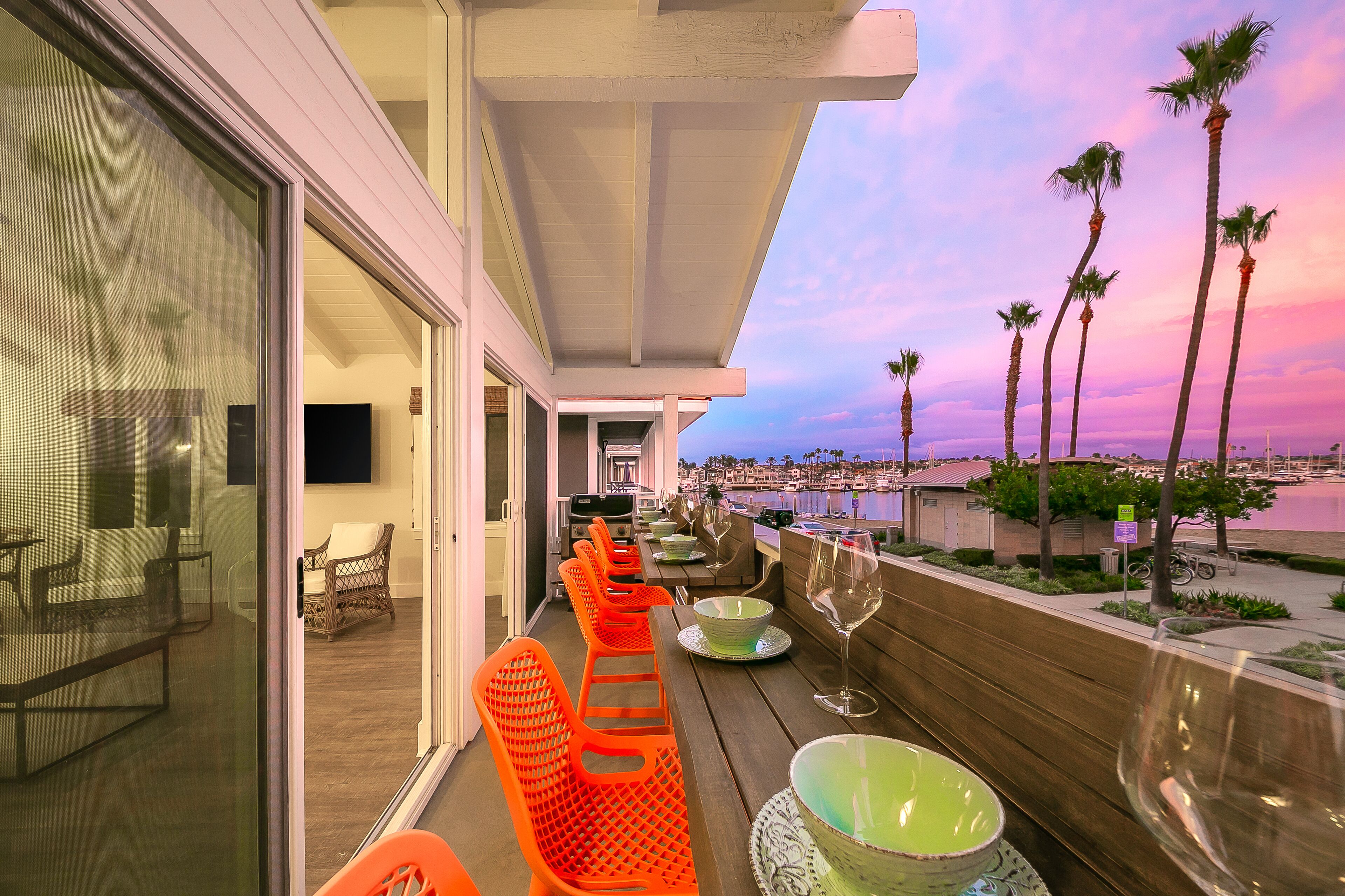 Snowbird-friendly waterfront oasis near golf with beach access, balcony, & W/D