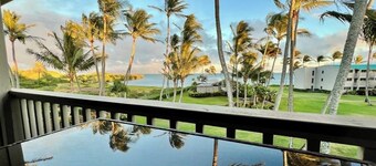 Ocean view condo with shaded lana'i, WiFi & shared pool, tennis, grills, cabana