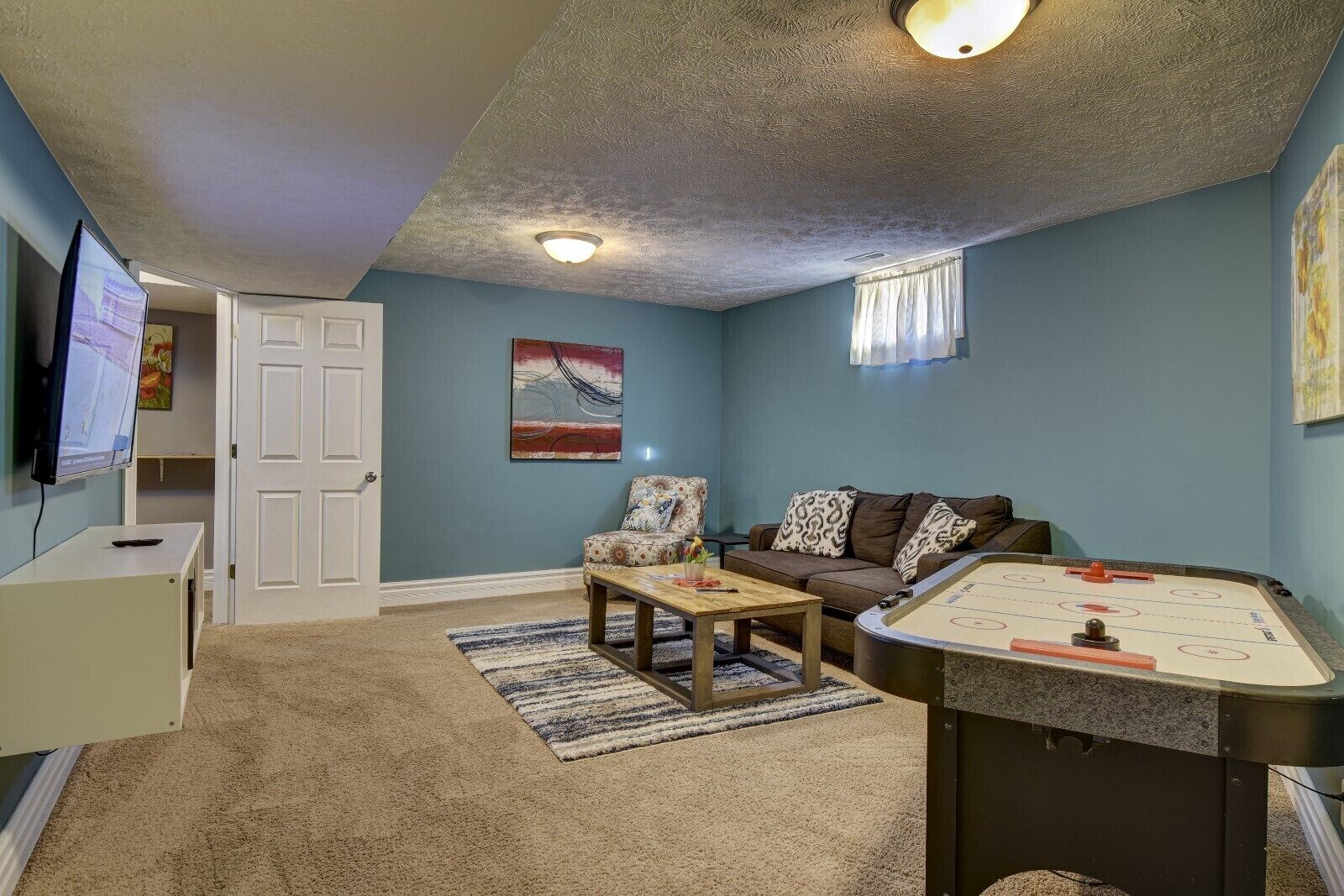 Smart-TV, Tischtennisplatte