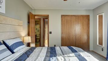 5 室のベッドルーム、アイロン / アイロン台、WiFi (無料)、ベッドシーツ