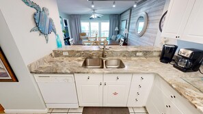 콘도, 침실 2개 | 전용 주방 | 냉장고, 커피/티 메이커, 토스터