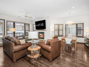 薄型テレビ、暖炉