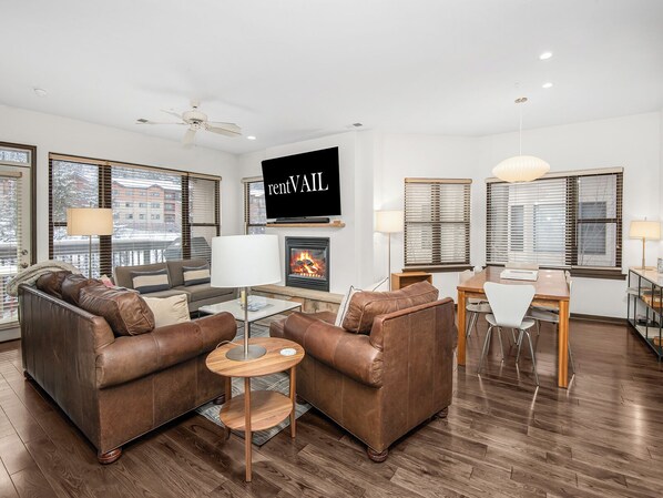 Flachbildfernseher, Kamin