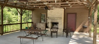 Cabin on the farm in Rockingham County