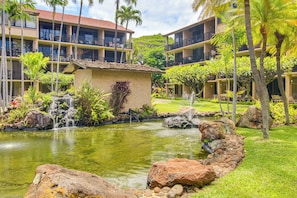 Property grounds - Lahaina Oasis w/ Community Pool & Ocean Views (Lahaina)