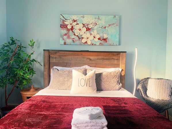 2 habitaciones, tabla de planchar con plancha, wifi y ropa de cama 