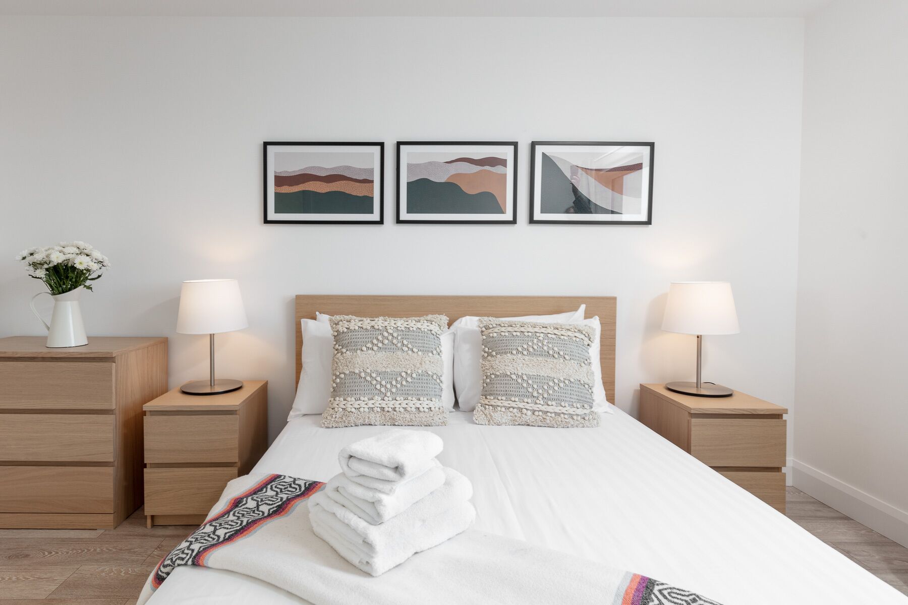 3 bedrooms, iron/ironing board, WiFi, bed sheets