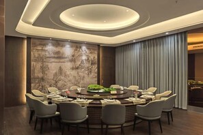 Restaurant - Jincheng Hotel (Linqu)