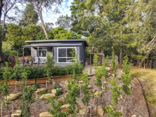 Aurora Cottage at Hepburn Mineral Springs Reserve