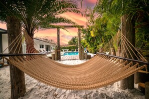 Outdoor pool, a heated pool - MAGR LUXURY (Cutler Bay)