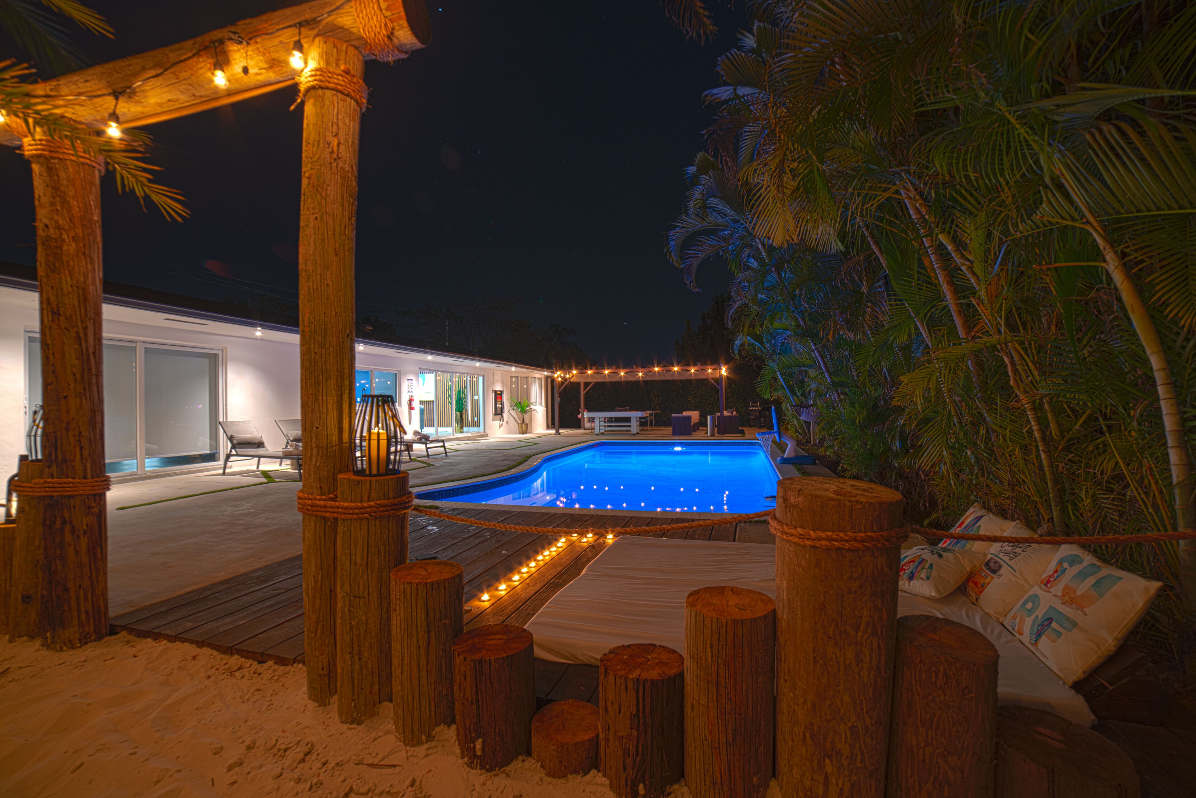 Ulkouima-allas, lämmitetty uima-allas