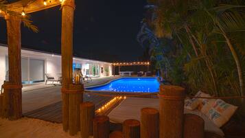 Ulkouima-allas, lämmitetty uima-allas