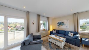 Télévision, chaîne hi-fi