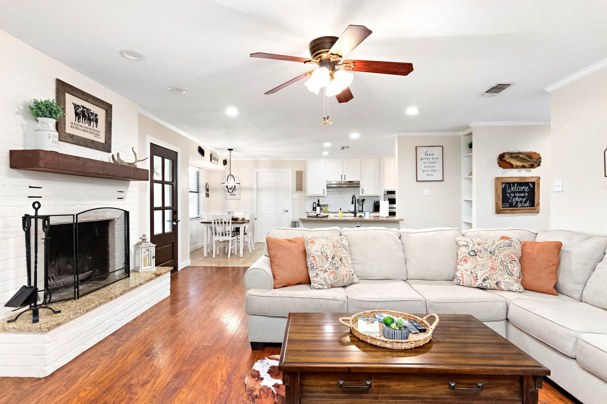 Smart TV, fireplace, DVD player, books