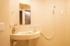 Bathroom - 100 Inn (Fuqing Chenglong Pedestrian Street) (Fuqing)