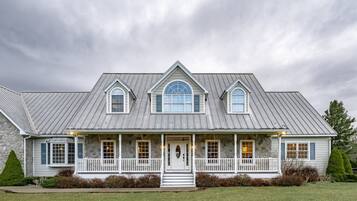 House (Perfect View) | Exterior