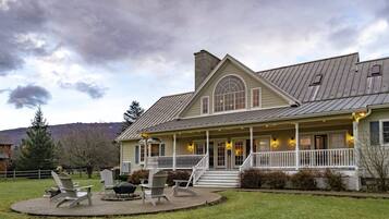 House (Perfect View) | Exterior