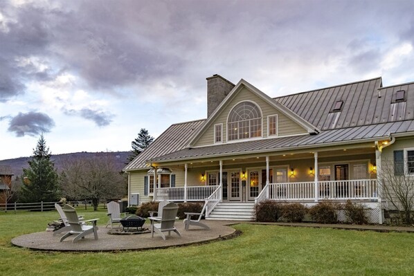 House (Perfect View) | Exterior